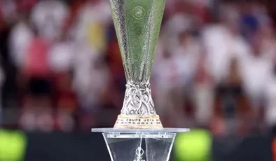 Crystal Palace, UEFA Avrupa Ligi’nden çıkarılıp Konferans Ligi’ne gönderildi