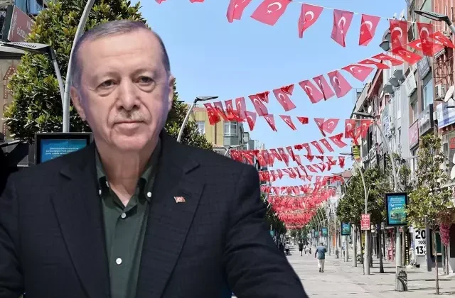 Cumhurbaşkanı Erdoğan’ın sözleri sonrası yurdun dört bir yanı Türk bayraklarıyla donatıldı