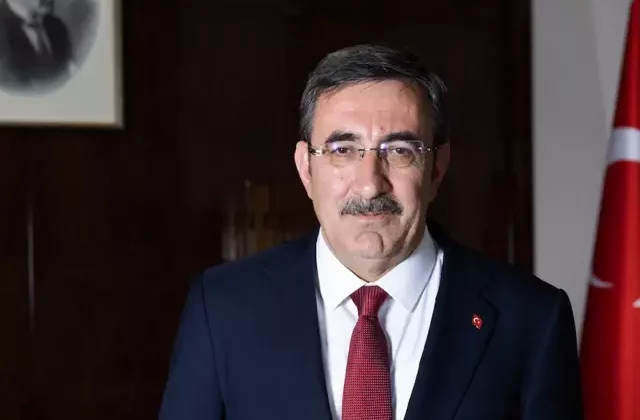Cumhurbaşkanı Erdoğan’ın yerine Cumhurbaşkanlığı’na vekalet edecek isim belli oldu