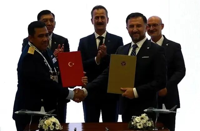 Cumhuriyet tarihinin en büyük savunma ihracatı: 48 adet KAAN için imzalar atıldı