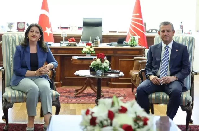 DEM Parti’den CHP’ye ziyaret