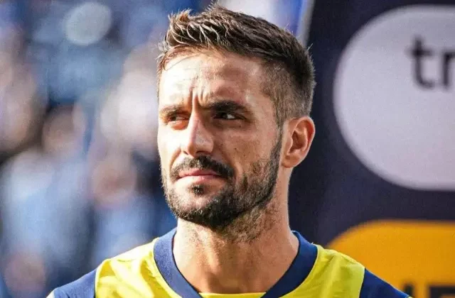 Dusan Tadic’e sürpriz talip! Milli yıldızımızın yanına gidebilir