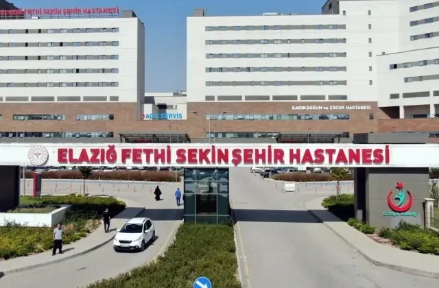 Boru değiştiren belediye başkanı ve personel ağır yaralandı