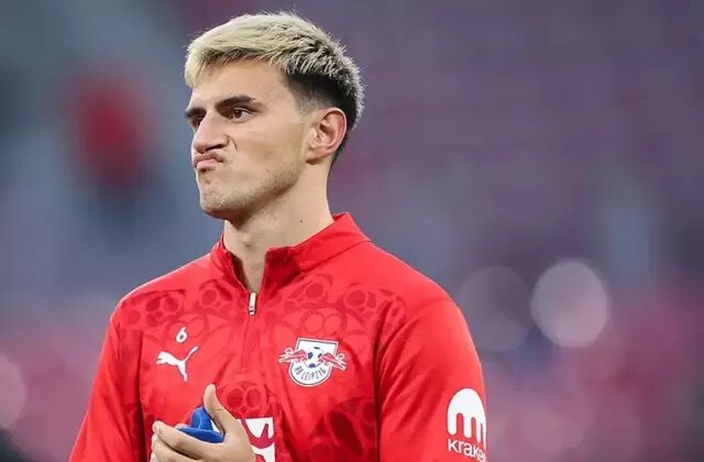 Elif Elmas geri dönüyor