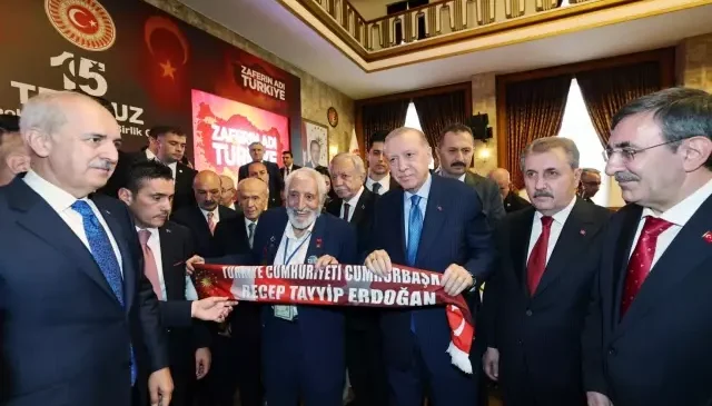 Erdoğan, Bahçeli ve Destici Meclis’te bir arada