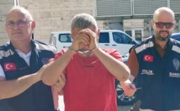 Eşini ve kızını hastanelik etti, polise bıçak çekip direndi