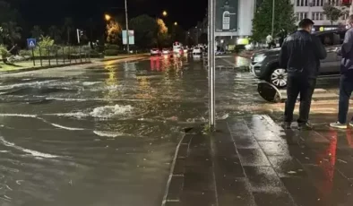 Fatsa’da sağanak yağış su baskınlarına neden oldu