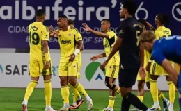 Fenerbahçe ikinci yarıda bulduğu gollerle kazandı