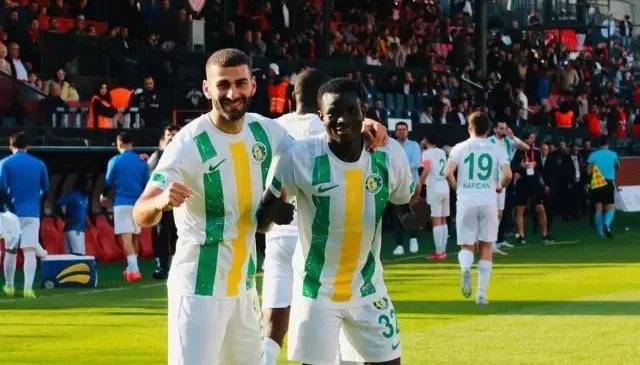 Fenerbahçe’ye imza atacağı konuşulan Uchenna Ogundu’dan sürpriz transfer