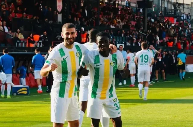 Fenerbahçe’ye imza atacağı konuşulan Uchenna Ogundu’dan sürpriz transfer