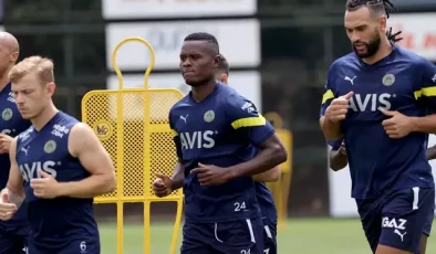 Fenerbahçeli eski yıldızdan sürpriz imza! Hem antrenör oldu hem de oyuncu