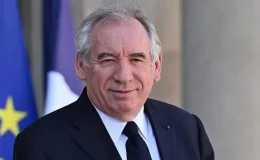 Fransa Başbakanı Bayrou’dan kamu borcunu azaltmak için bazı resmi tatilleri kaldırma önerisi
