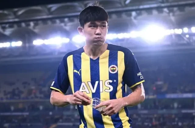Galatasaray Hakan Çalhanoğlu’nun rövanşını Kim Min Jae ile almak istiyor
