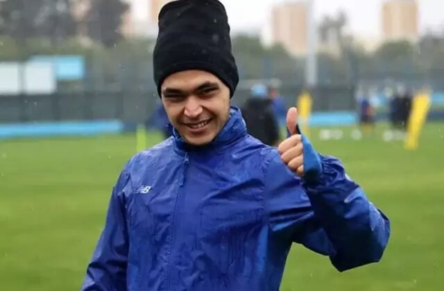 Galatasaray tarihine geçen futbolcu 22 yaşında kulüpsüz kaldı