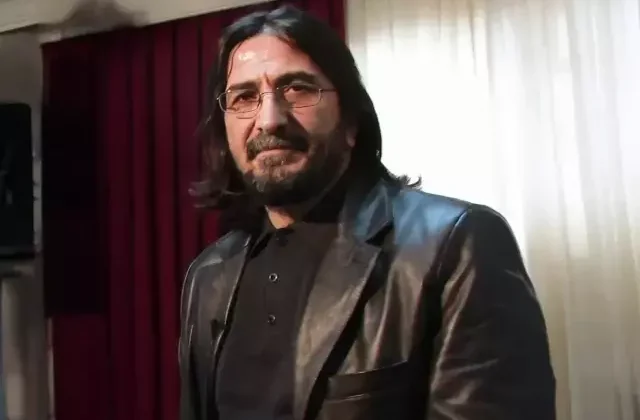 Gazeteci-yazar Nihat Genç hayatını kaybetti