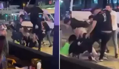 “Hesap” kavgasında kadın turistleri darbedip yerde tekmelediler