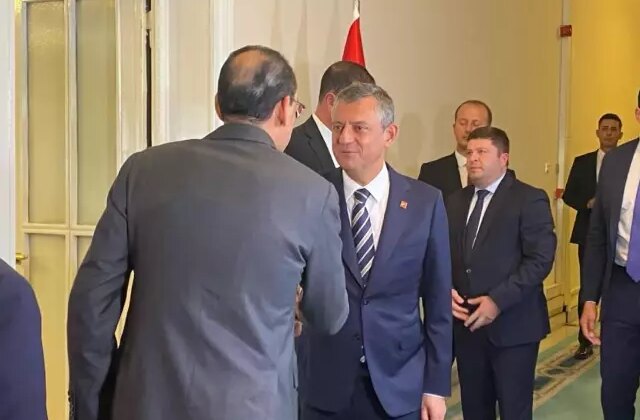 İbrahim Kalın’dan Özgür Özel ziyareti! Gündemde terörsüz Türkiye var