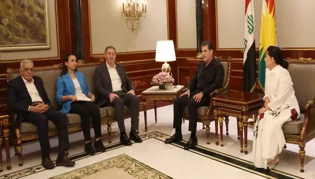 DEM Parti heyeti, IKBY Başkanı Neçirvan Barzani’yi ziyaret etti