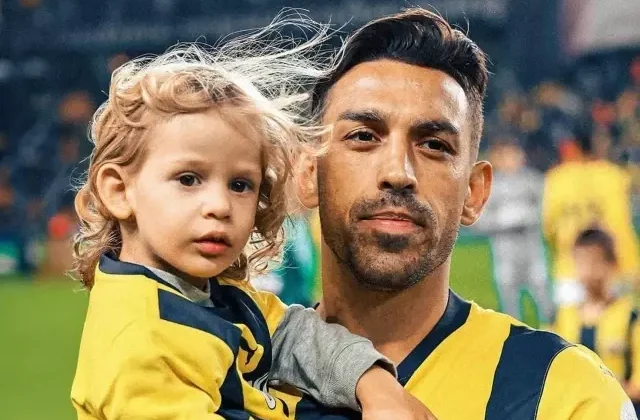 İrfan Can Kahveci’den Fenerbahçelileri üzecek karar
