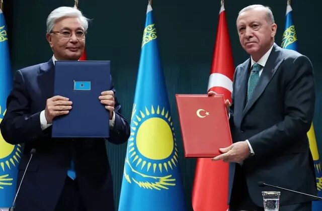 Kazakistan ile 20 ticaret anlaşmasına varıldı