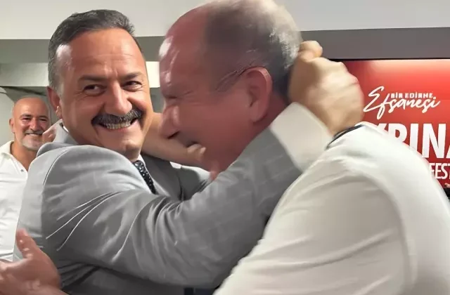 Kırkpınar’da karşılaşan Ağıralioğlu ve İnce güreşe tutuştu
