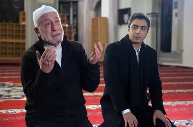 Kurtlar Vadisi krizi!  “Zor kurtardım kendimi” diyerek resti çekti