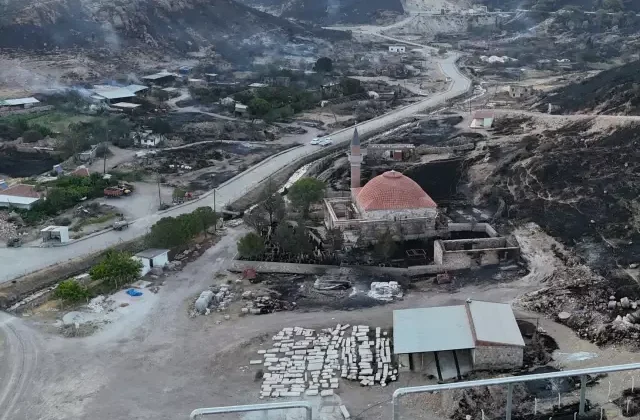 Marmara’da orman yangınlarıyla mücadele! Yerleşim yerlerinin son hali yürek yakıyor