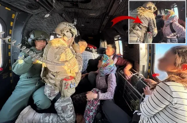 Mehmetçik, alevlerin sardığı köyde mahsur kalan aileyi kurtardı