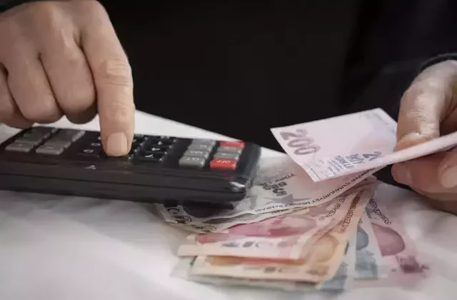 Memur ve emeklinin 2026 için pazarlık listesi hazır! İşte dillendirilen rakam
