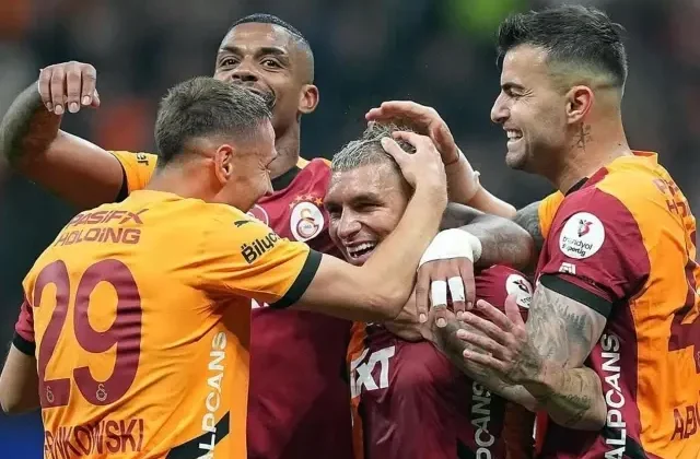 Menajeri İstanbul’a geldi! Galatasaray’dan ayrılıyor