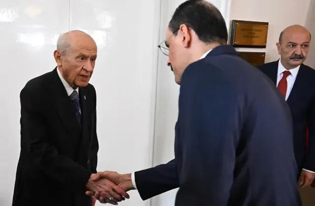 MİT Başkanı Kalın’dan siyasi partilere Terörsüz Türkiye ziyareti