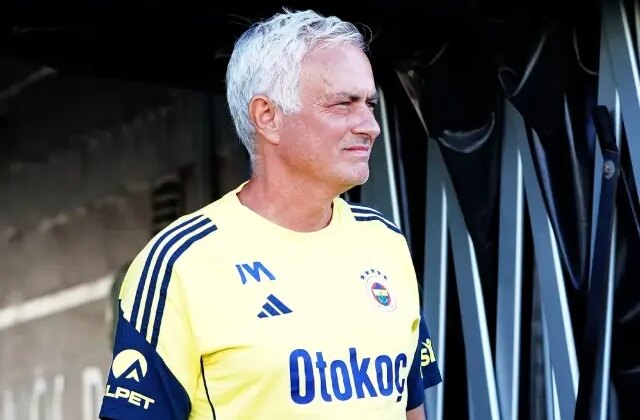 Mourinho’dan sürpriz telefon: Galatasaray’a gitme Fenerbahçe’ye gel