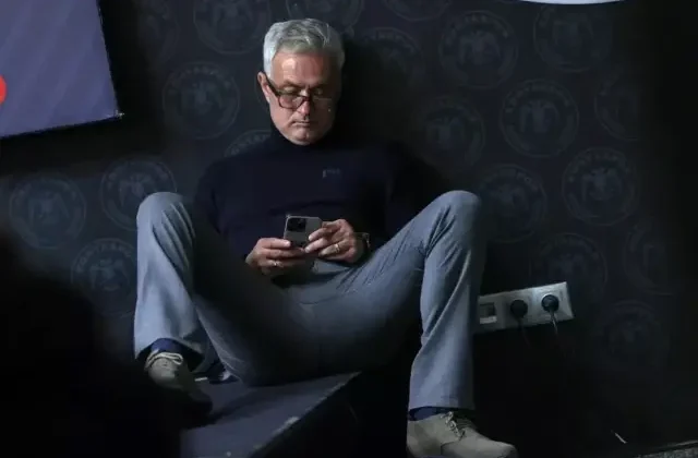 Mourinho tek telefonla ikna etti! 25 milyon euroluk yıldız Fenerbahçe yolunda