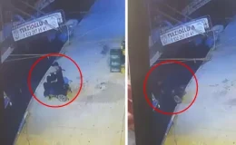 Akülü sandalye ile geldiği iskeleden kendini denize bıraktı