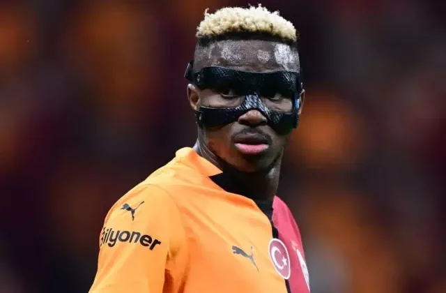 Napoli transferi durdurdu! Osimhen transferinde sıcak saatler