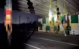 Otoyolda korkunç manzara! Kafalarını kesip köprüye astılar