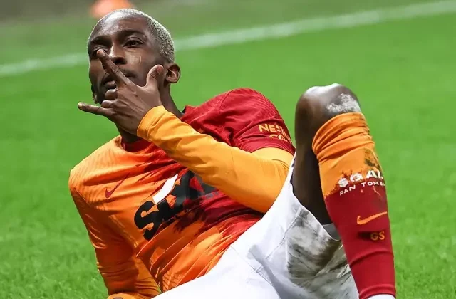 Resmen açıklandı! Onyekuru Süper Lig’e geri döndü