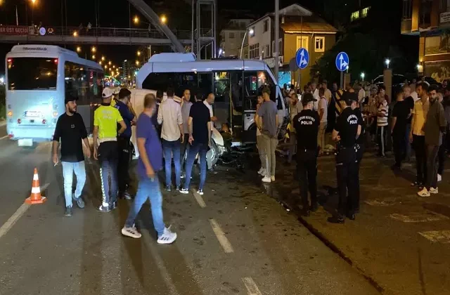 Rize’de iki araç birbirine girdi! 10 yaralı