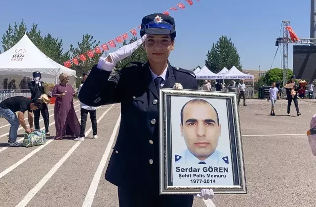Şehit polisin kızı da polis oldu
