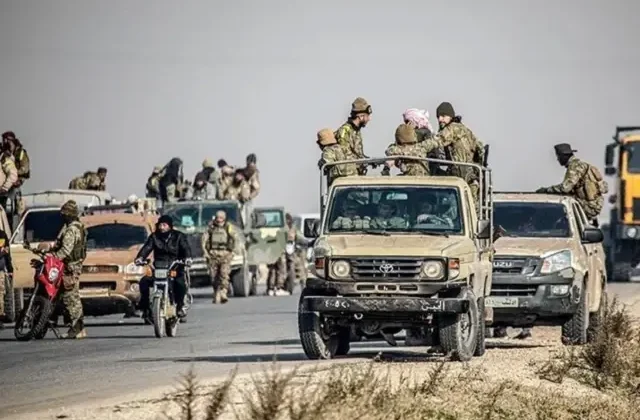 Suriye’de çatışmaların şiddeti artıyor: 18 asker öldü, 9 asker rehin alındı