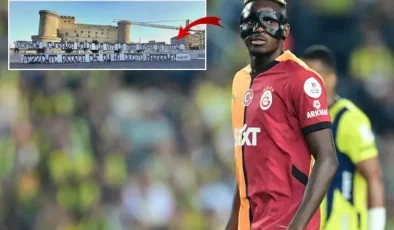 Taraftarlardan Osimhen için çirkin pankart: Bu kulüpte…