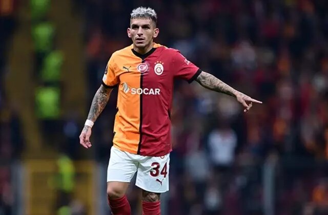 Torreira vücuduna Türk bayrağı dövmesi yaptırdı