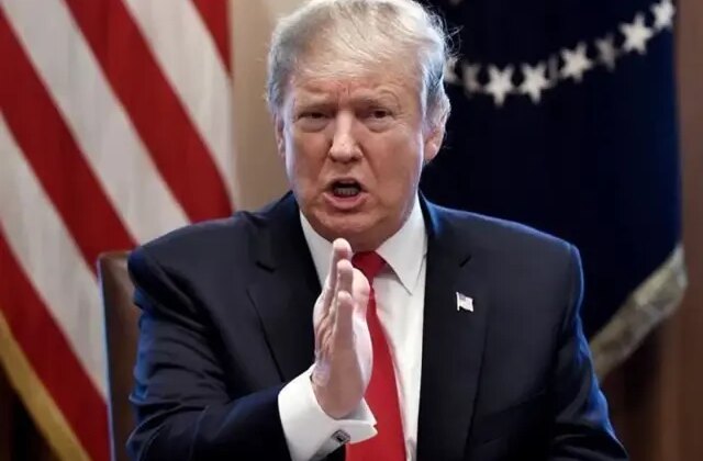 Trump’tan şok iddia! İki ünlü ismi rüşvetle suçladı