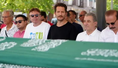 Uraz Kaygılaroğlu’na doğum gününde acı haber! Dedesi hayatını kaybetti