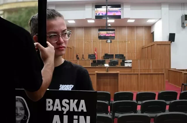 Yangın davasında boğaz düğümleyen sözler: Kızımı piliç kamyonunda ceset torbalarının içinden aldım