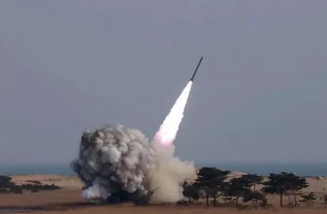Yemen’den İsrail’e füze saldırısı! Uçuşlar askıya alındı