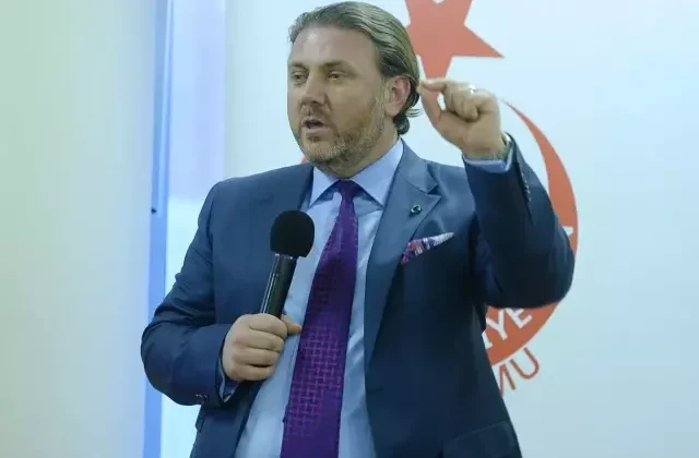 Yiğit Bulut hastaneye kaldırıldı! Durumu kritik