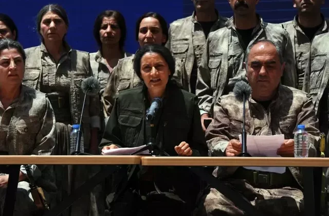 Yıllar önce de yeni dönemi o duyurmuş! Silahı ilk bırakan PKK’lı Bese Hozat’la ilgili çarpıcı detay