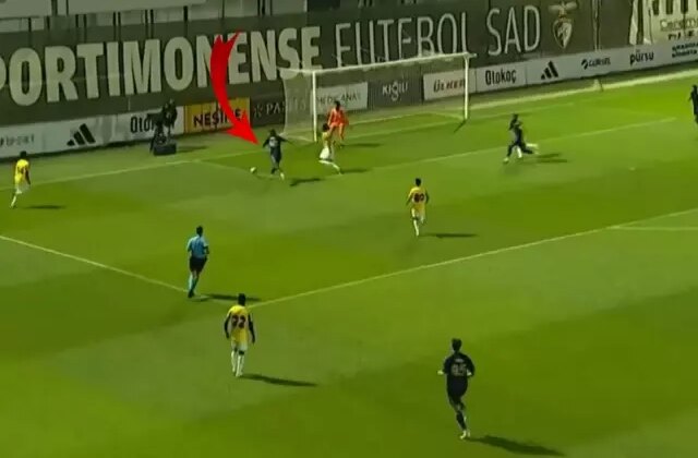 Yok artık Jhon Duran! İlk maçında attığı goller olay oldu