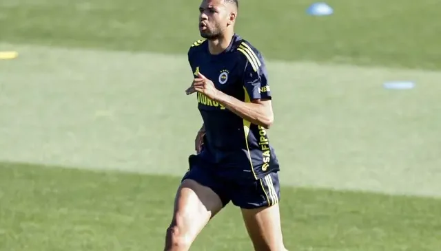 Youssef En-Neysri yeni görüntüsüyle şaşırttı